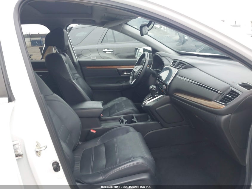 2019 HONDA CR-V TOURING - 7FARW1H93KE005801