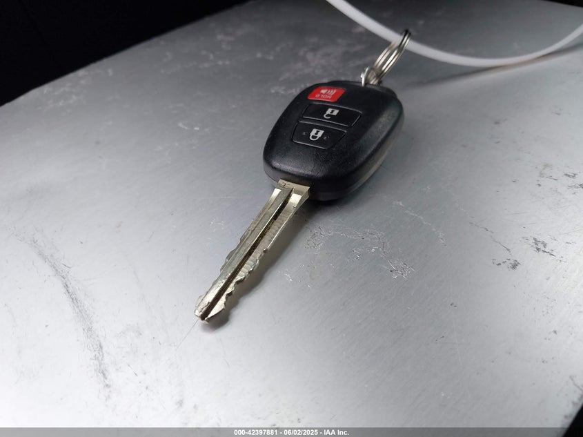 2016 TOYOTA RAV4 LE - 2T3ZFREV3GW251101