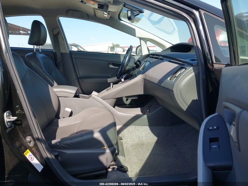 2011 TOYOTA PRIUS VIN: JTDKN3DU0B0302870