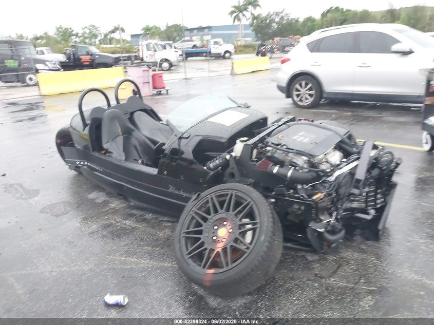 2021 VANDERHALL VENICE  (VIN: 7KGTV1VB0MR002814)
