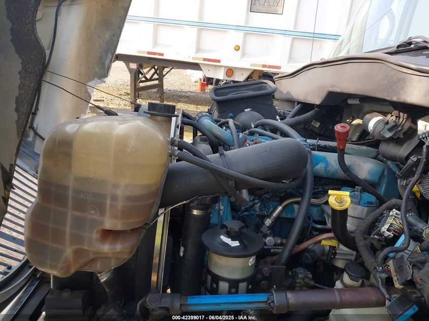 2005 International 4000 4300 VIN: 1HTMMAAL35H135585 Lot: 42399017