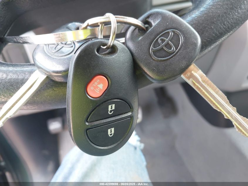 2008 Toyota Tundra Base 5.7L V8 VIN: 5TFCV54168X008055 Lot: 42399086