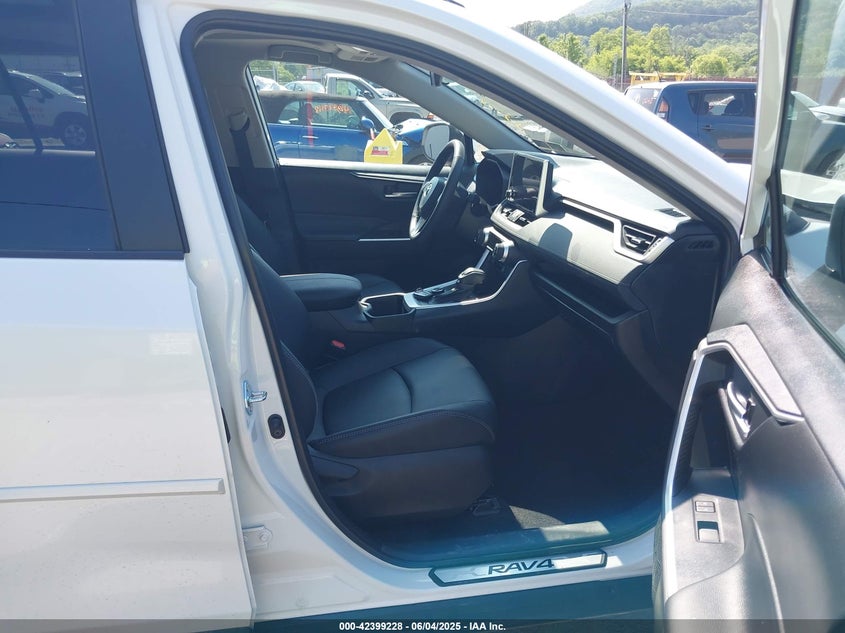 2024 TOYOTA RAV4 HYBRID XLE PREMIUM - 2T3B6RFV7RW082929