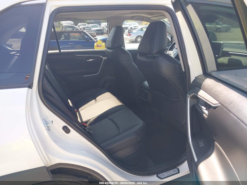 2024 TOYOTA RAV4 HYBRID XLE PREMIUM - 2T3B6RFV7RW082929