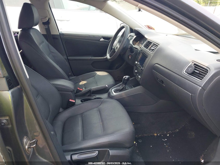 2011 VOLKSWAGEN JETTA VIN: 3VWDZ7AJ6BM346235