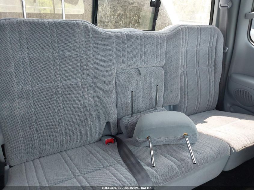 2002 Toyota Tundra Sr5 V8 VIN: 5TBBT44182F226399 Lot: 42399765