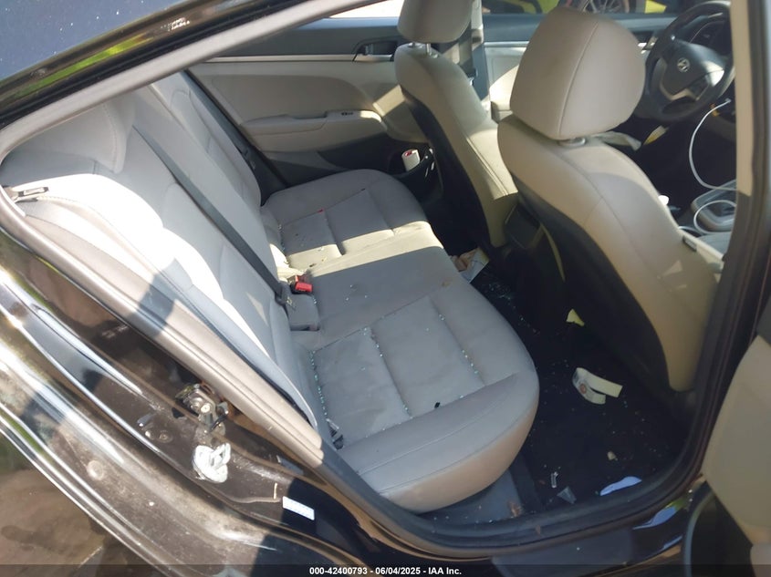 VIN KMHD74LF7HU355011 2017 HYUNDAI ELANTRA SE