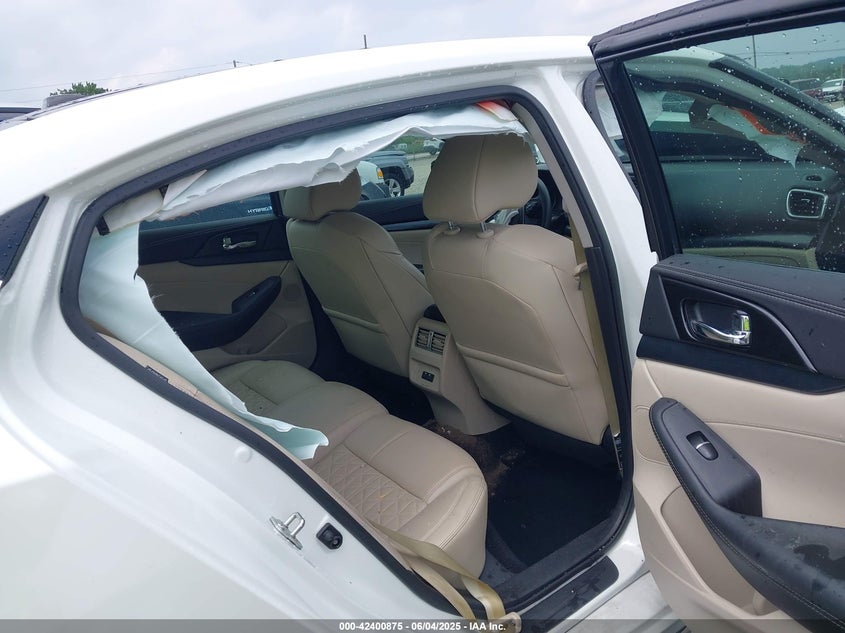 2019 NISSAN MAXIMA 3.5 PLATINUM - 1N4AA6AV5KC381057