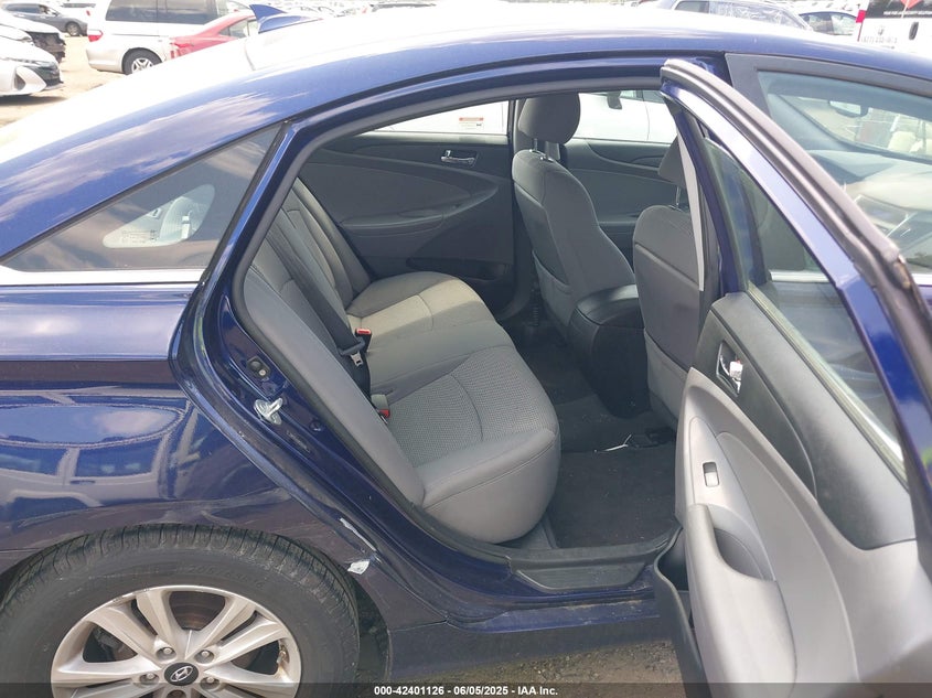 2012 HYUNDAI SONATA VIN: 5NPEB4AC8CH323901