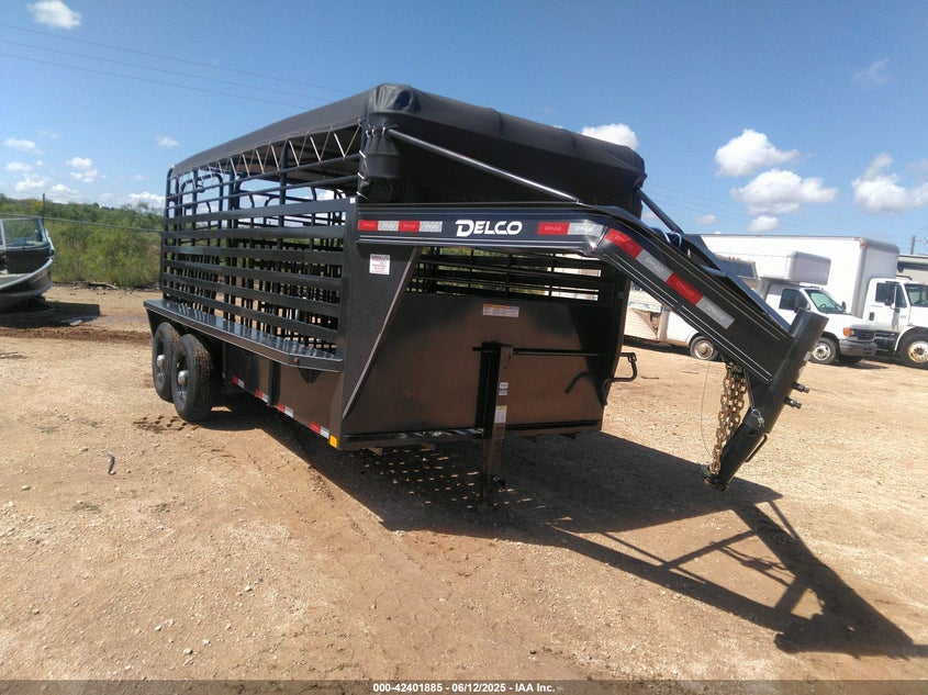 2024 DELCO TRAILERS STOCK TRAILER 16 FT  (VIN: 5WWGL162XR6034017)