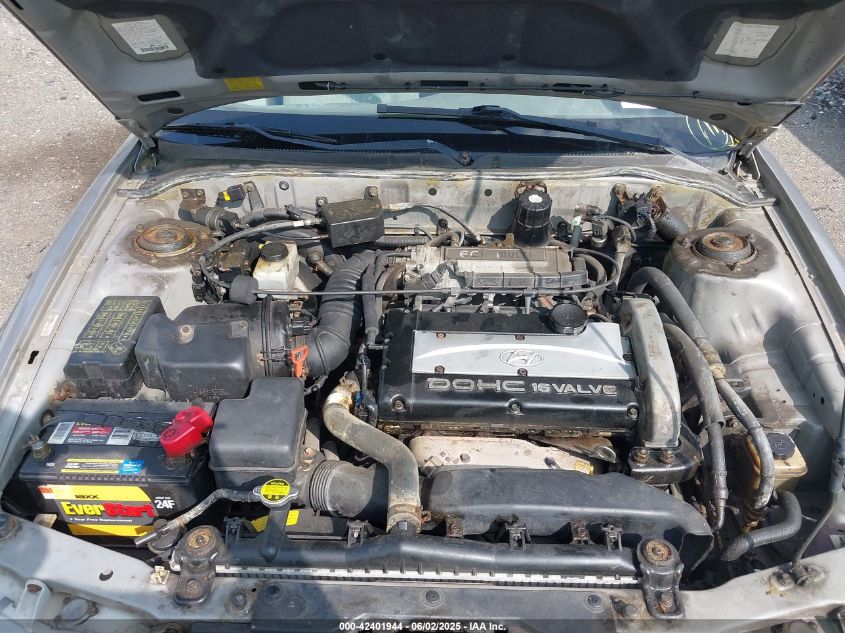 1998 Hyundai Sonata Gl VIN: KMHCF24F4WA126625 Lot: 42401944