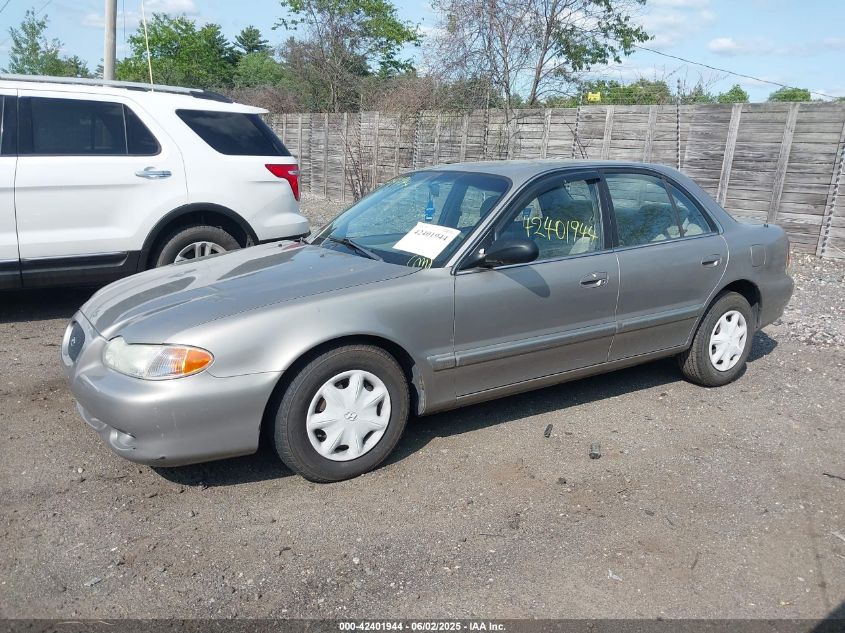 1998 Hyundai Sonata Gl VIN: KMHCF24F4WA126625 Lot: 42401944