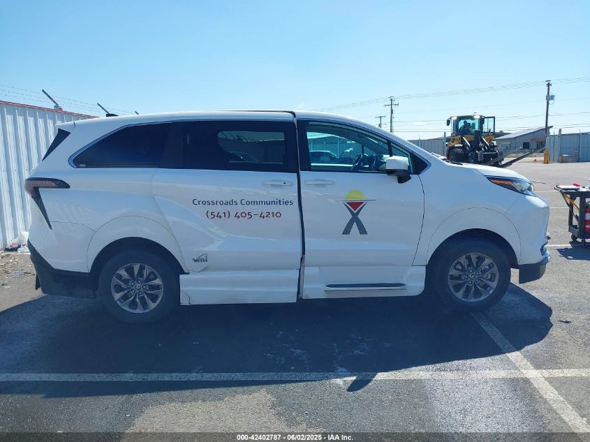 2023 Toyota Sienna - 5TDKSKFC7PS086866