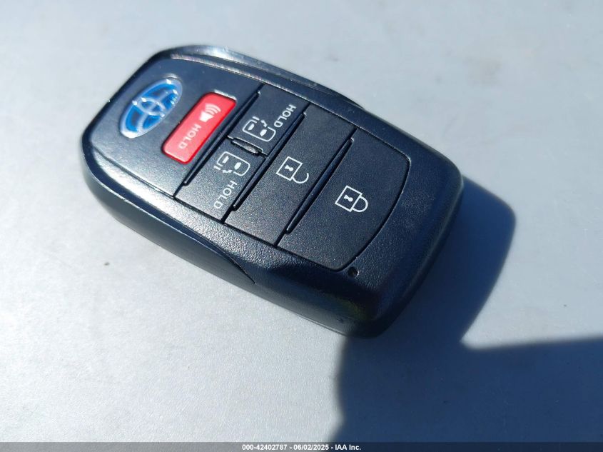 2023 Toyota Sienna - 5TDKSKFC7PS086866