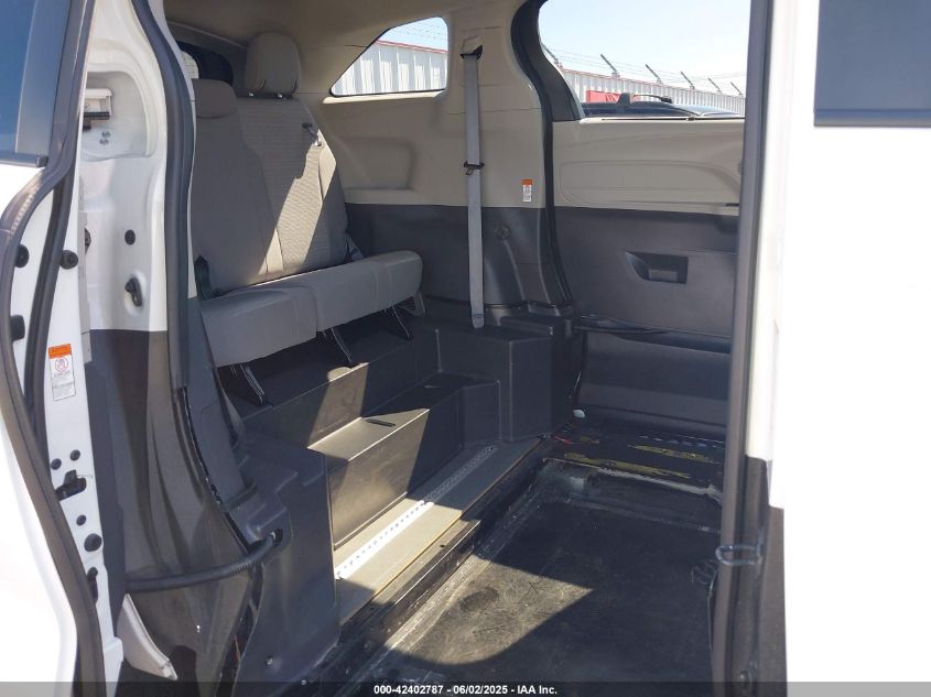 2023 Toyota Sienna - 5TDKSKFC7PS086866