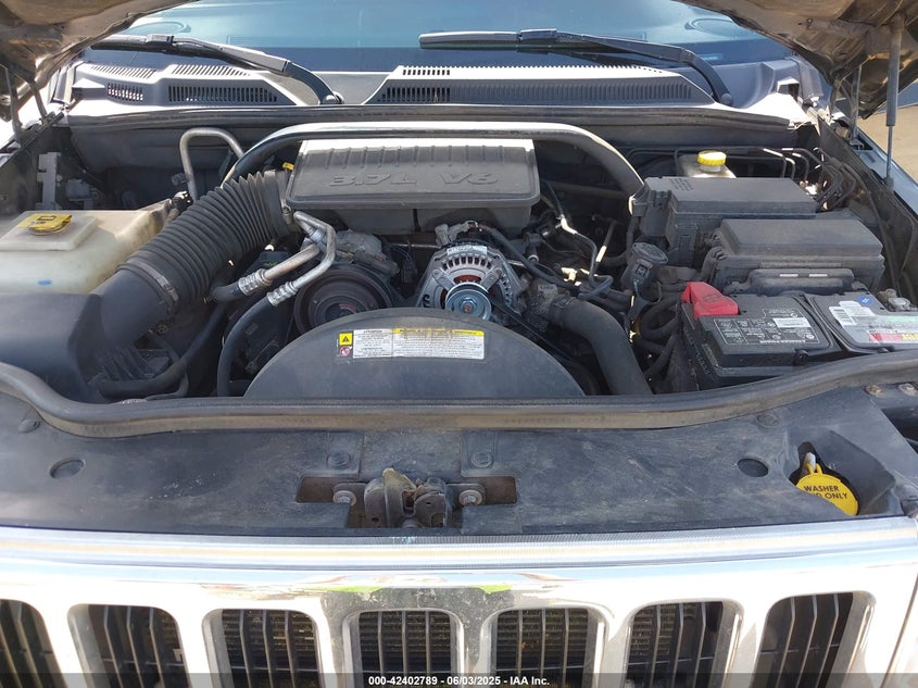 2008 Jeep Commander Sport VIN: 1J8HH48K28C180481 Lot: 42402789