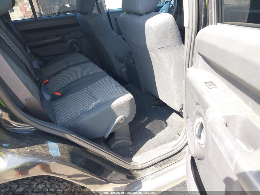 2008 Jeep Commander Sport VIN: 1J8HH48K28C180481 Lot: 42402789