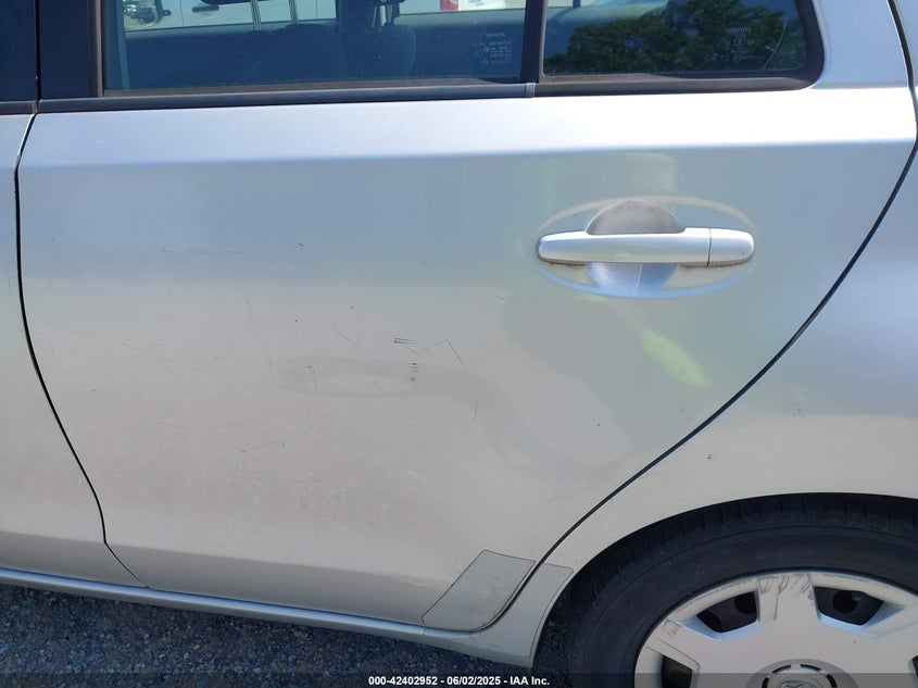 2008 SCION XD VIN: JTKKU10458J005828