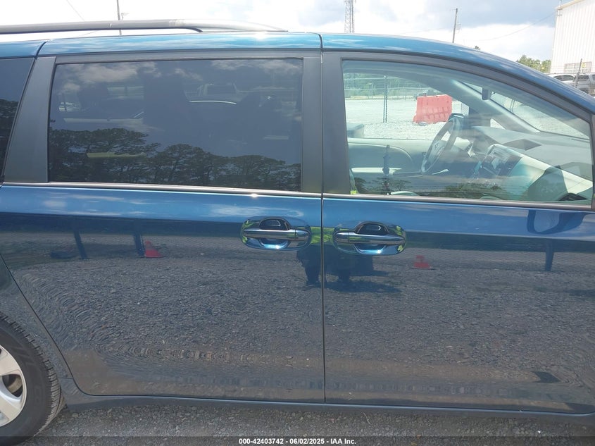 2011 Toyota Sienna Le V6 VIN: 5TDKK3DC9BS032339 Lot: 42403742