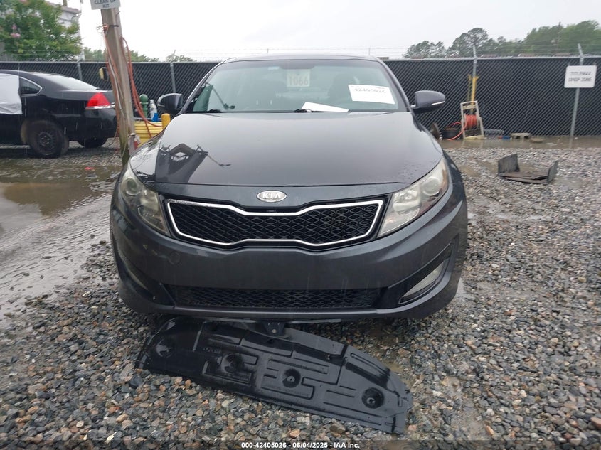 2011 KIA OPTIMA VIN: KNAGR4A63B5123700