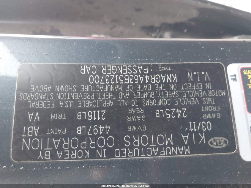 2011 KIA OPTIMA VIN: KNAGR4A63B5123700