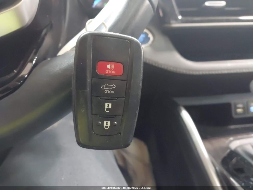 2022 Toyota Highlander - 5TDXBRCH3NS552613