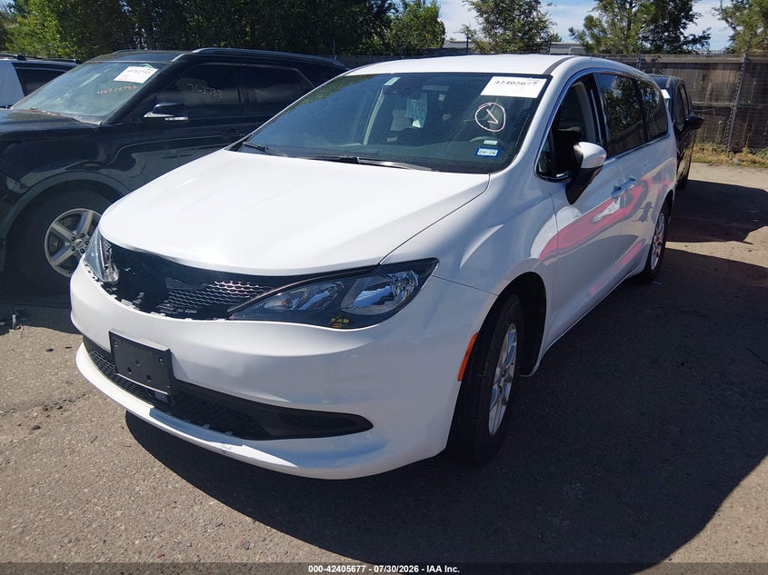 Vin: 2c4rc1cg9pr533946, lot: 42898215, chrysler voyager lx 20232
