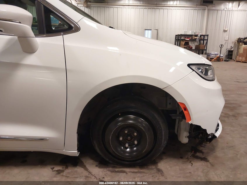 2021 CHRYSLER PACIFICA TOURING L - 2C4RC1BG1MR554285