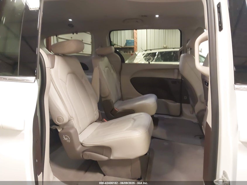 2021 CHRYSLER PACIFICA TOURING L - 2C4RC1BG1MR554285