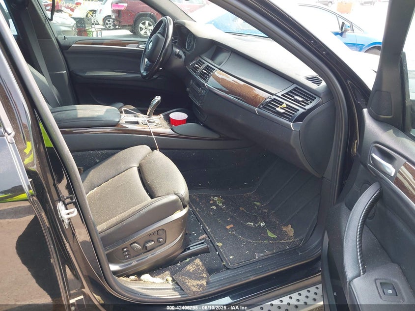 2012 BMW X6 VIN: 5UXFG8C55CL590676