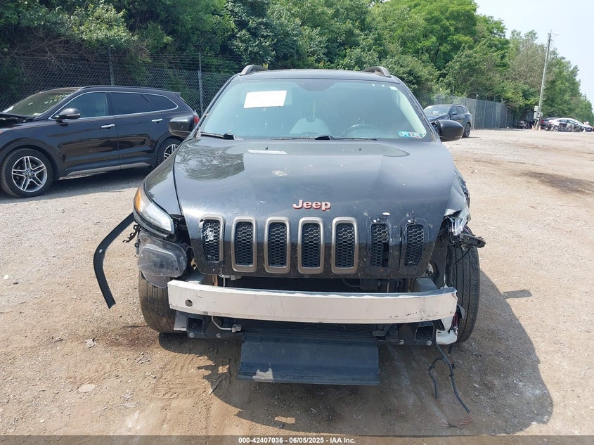 2017 JEEP CHEROKEE VIN: 1C4PJLCB8HW514195
