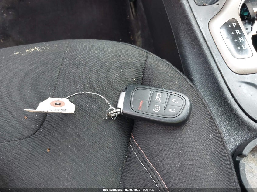 2017 JEEP CHEROKEE VIN: 1C4PJLCB8HW514195