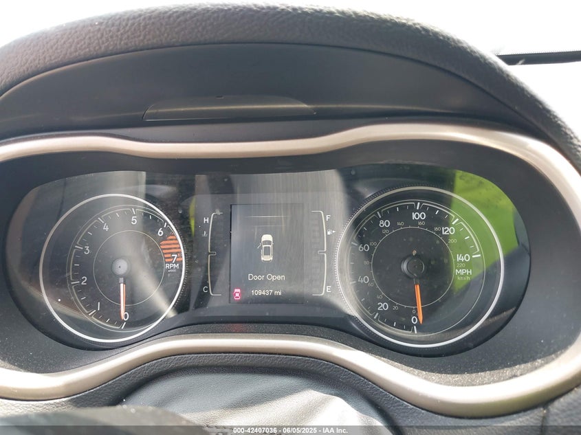 2017 JEEP CHEROKEE VIN: 1C4PJLCB8HW514195
