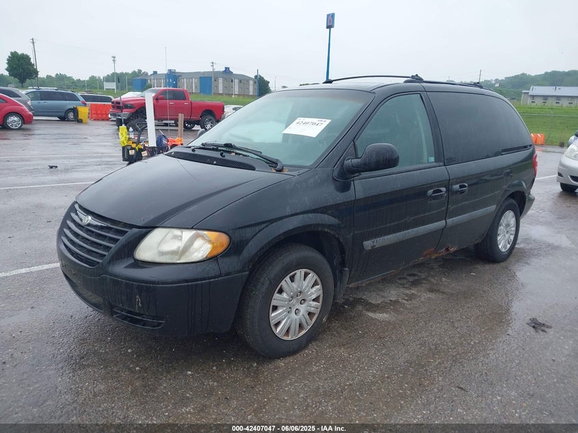2006 Chrysler Town & Country black van gasoline 1A4GP45R96B516518 photo #3