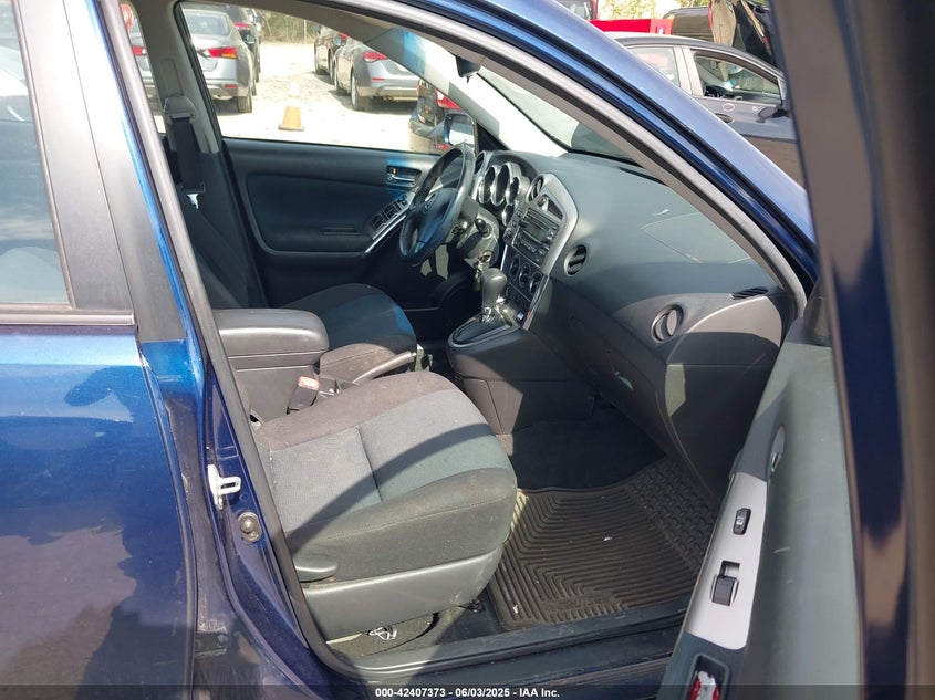 2007 TOYOTA MATRIX VIN: 2T1KR32E87C658173