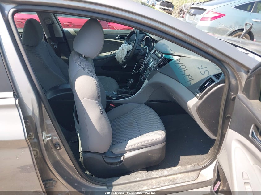 2011 HYUNDAI SONATA VIN: 5NPEB4AC0BH023364