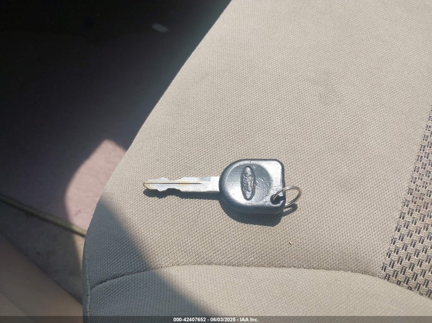 2007 FORD ESCAPE VIN: 1FMYU03Z77KA98763