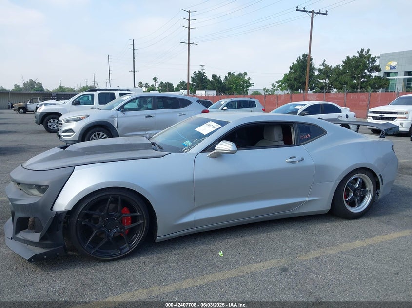 2016 CHEVROLET CAMARO VIN: 1G1FB1RX6G0157609