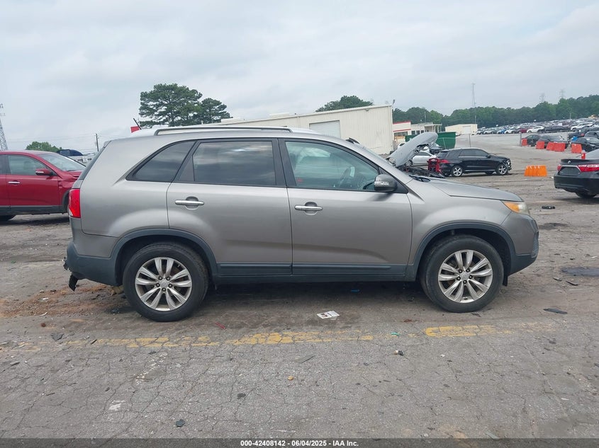 2011 Kia Sorento Lx V6 VIN: 5XYKT4A21BG096516 Lot: 42408142