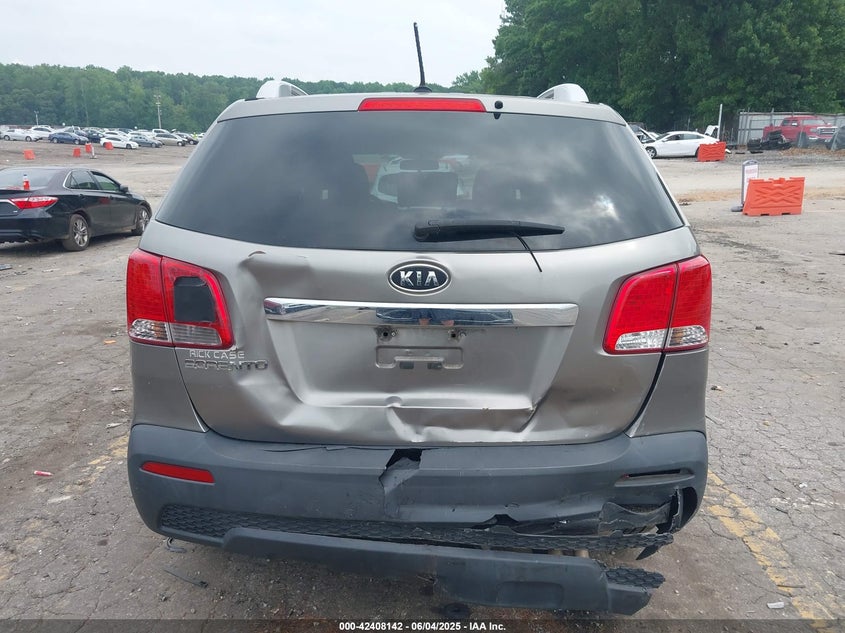 2011 Kia Sorento Lx V6 VIN: 5XYKT4A21BG096516 Lot: 42408142