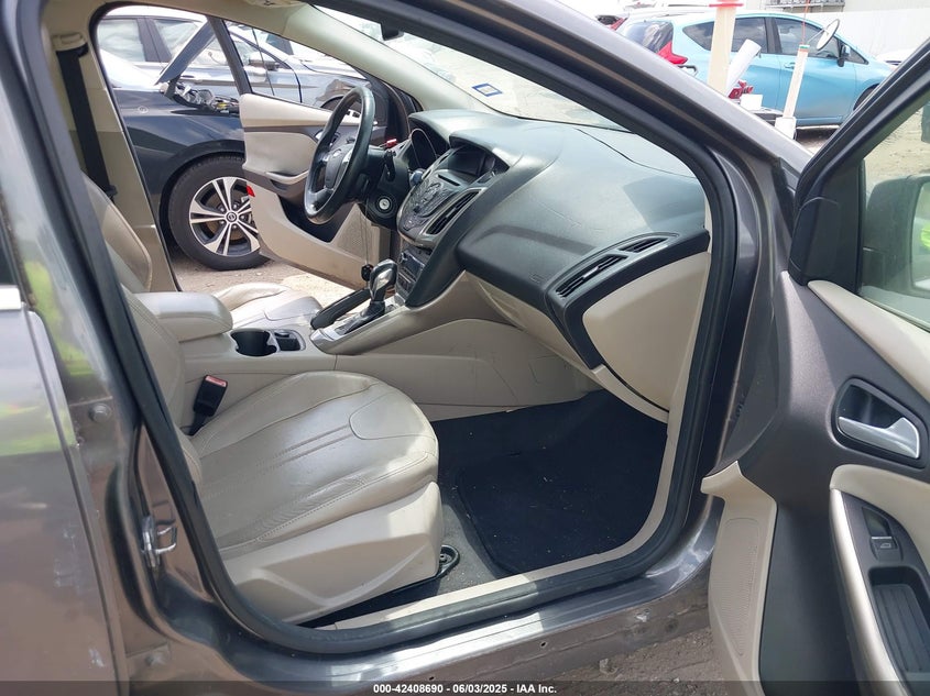 2012 FORD FOCUS VIN: 1FAHP3M24CL454188