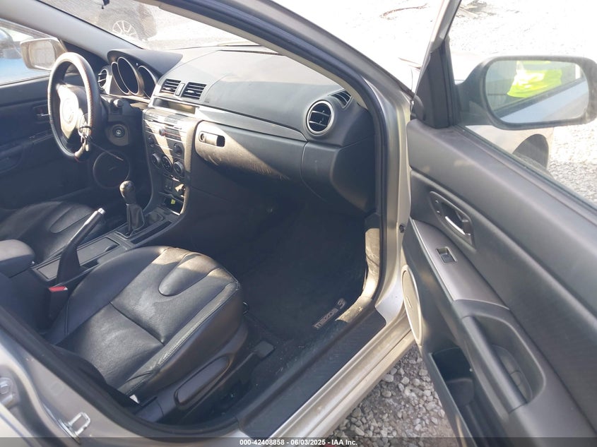 2008 MAZDA MAZDA3 VIN: JM1BK323981834043