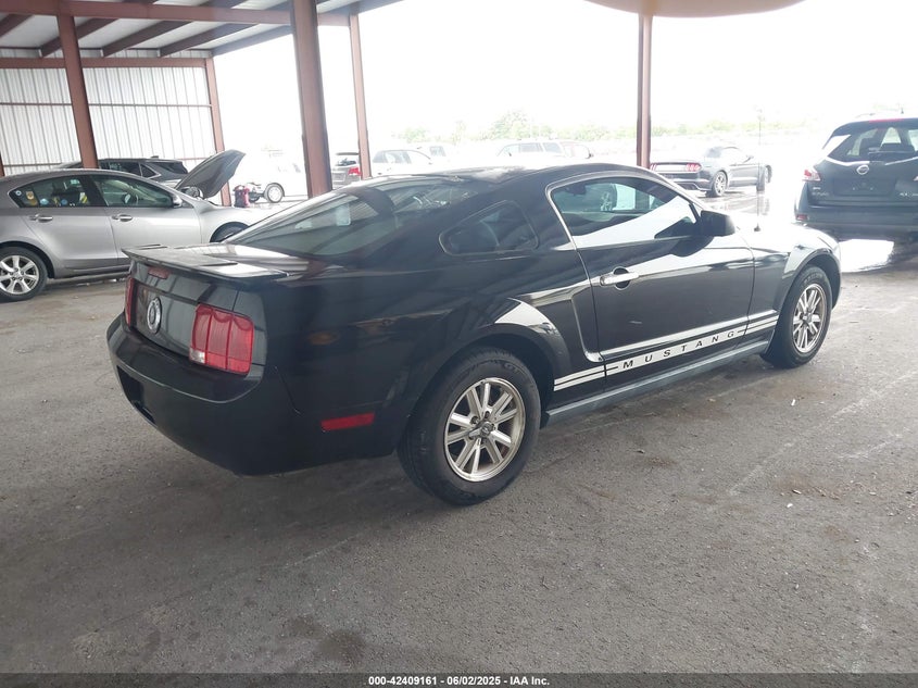 2007 FORD MUSTANG VIN: 1ZVFT80N875287710