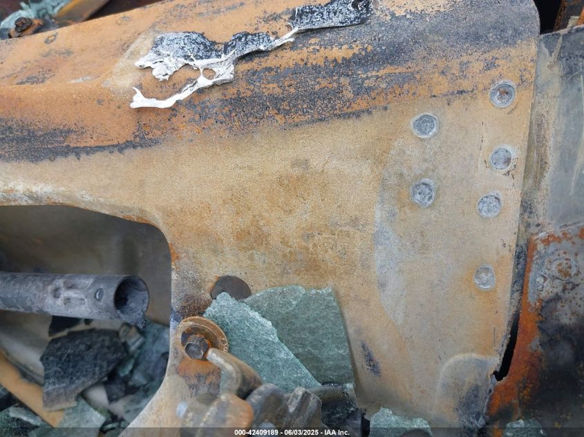 2004 Ford F150 VIN: 1FTRX12W14NAH6101 Lot: 42409189