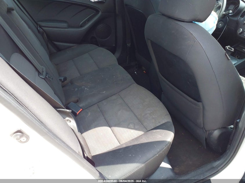 2016 KIA FORTE VIN: KNAFX4A64G5542177