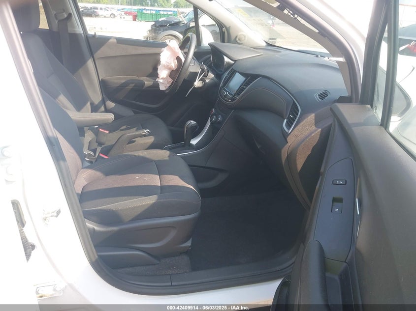 2017 CHEVROLET TRAX LT - 3GNCJLSB4HL206177