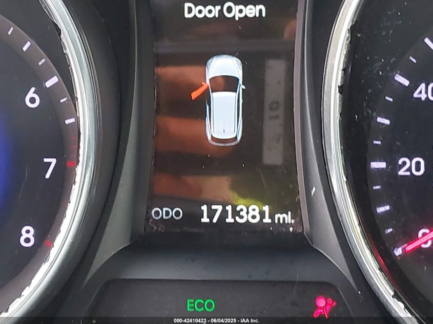 2016 Hyundai Santa Fe Sport 2.0L Turbo VIN: 5XYZWDLA2GG310074 Lot: 42410423