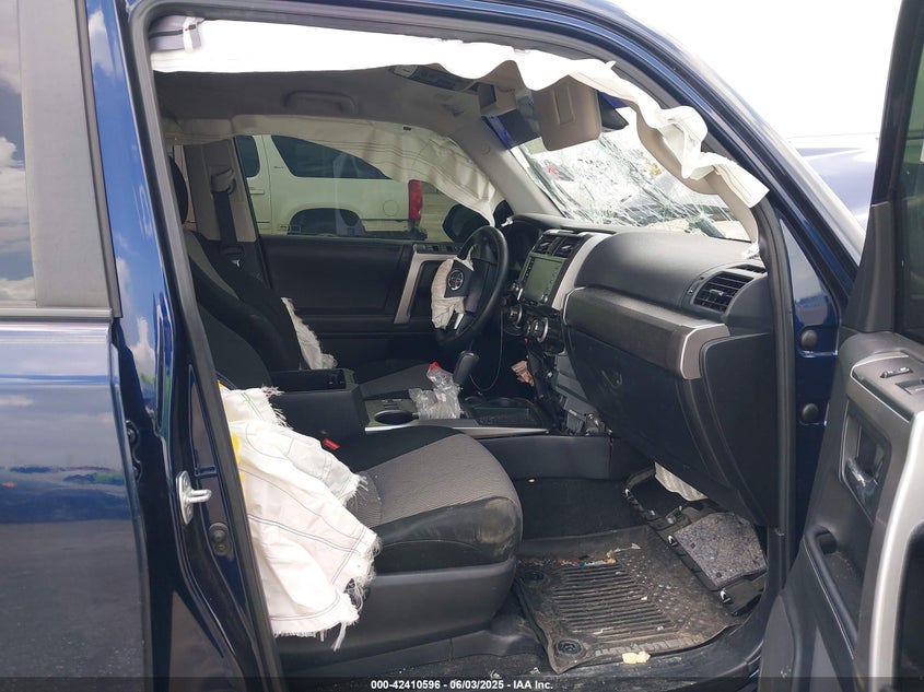 2020 TOYOTA 4RUNNER SR5 - JTEZU5JRXL5220237