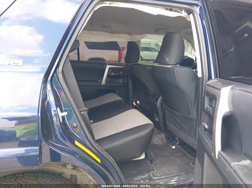 2020 TOYOTA 4RUNNER SR5 - JTEZU5JRXL5220237