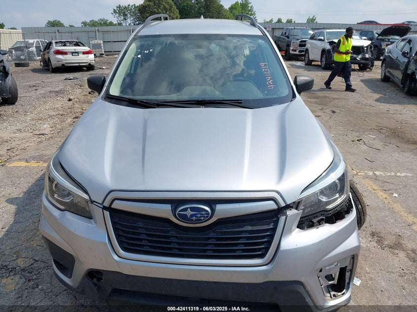 2019 SUBARU FORESTER VIN: JF2SKACC8KH443095